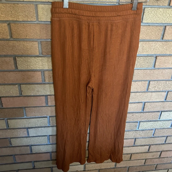 BEYOND YOGA Free Flow Wide-Leg Cropped Ribbed Pants Burnt Orange Size XS NWOT - Picture 5 of 5